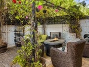 Photo - Gorgeous 3 Bedroom 2 Bath with Spa in Carl... House