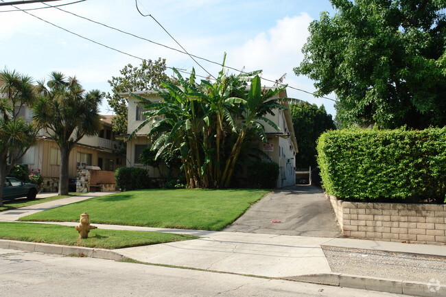 Photo - 14308 Dickens St Apartments