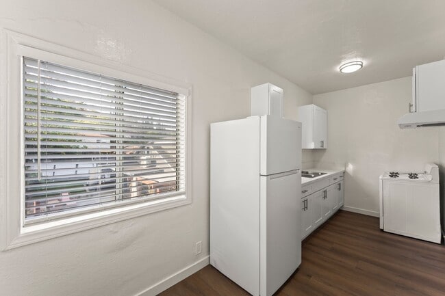 Photo - 5391 Huntington Dr Unit 106