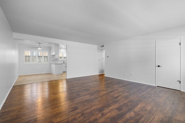 Photo - 24423-24425 Ward Street Unit 24425