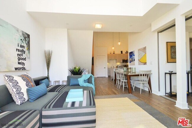 Photo - 1168 S Barrington Ave Unit 210