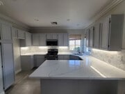 Photo - Wonderful 4+3 Bright-Sunny-Open in great Area!