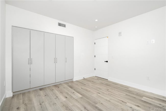 Photo - 5923 Laurel Canyon Blvd Unit 400