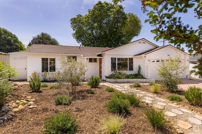 Building Photo - Oak View 3 bedroom 2 bath Rental