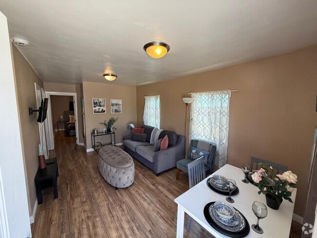 Building Photo - 4041-43 National Ave Unit #M Rental