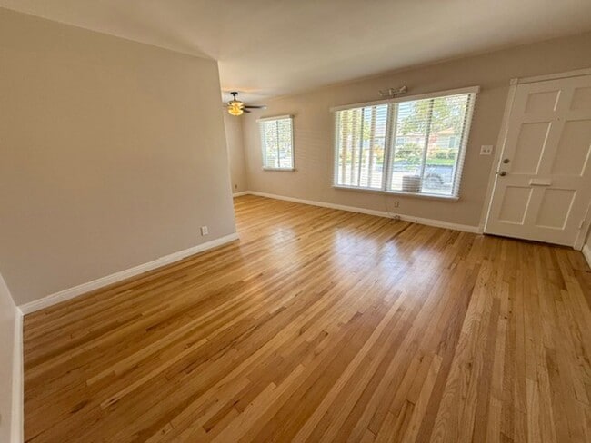 Photo - 6008 Greenmeadow Rd