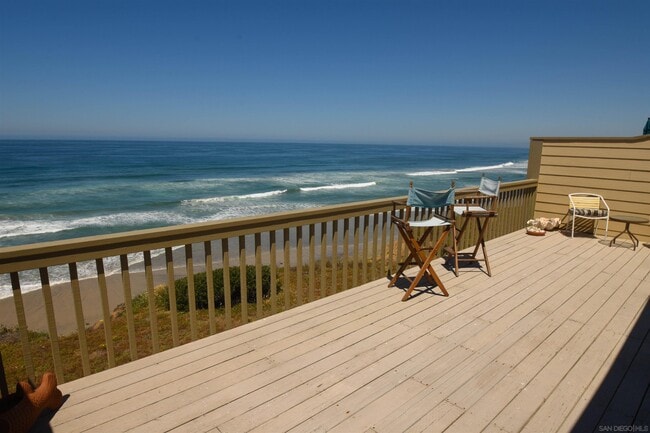 Photo - 1810 Parliament Rd