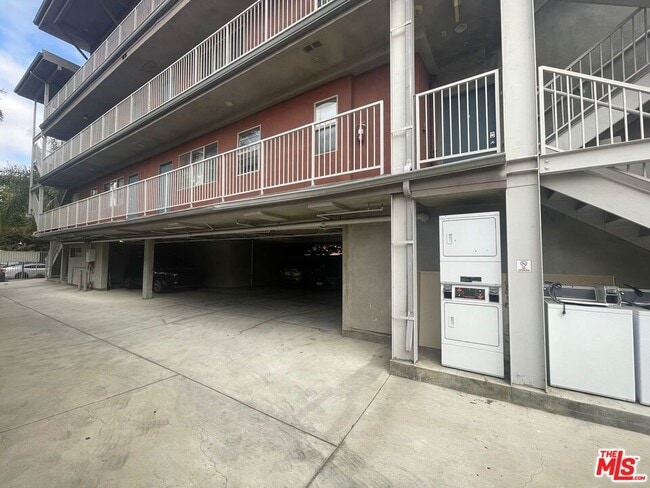 Photo - 1186 W 36th St Unit 1