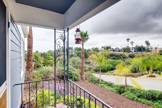 Photo - Charismatic 2 Bedroom/1 Bath Home For Rent in South Park!