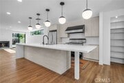 Photo - 1531 Wellesley Ave
