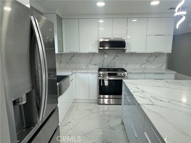 Photo - 16400 Dana Cir