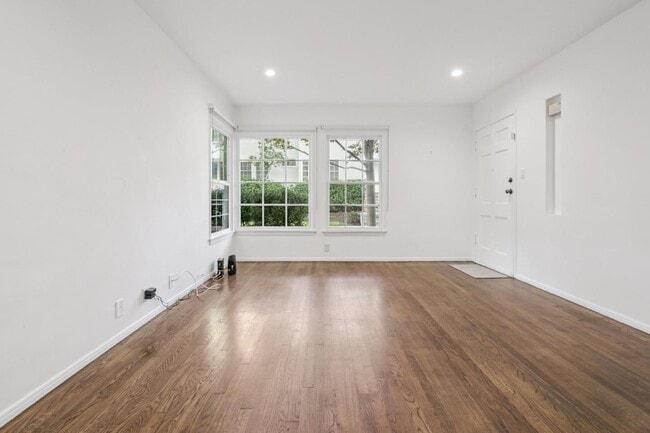 Photo - 1032 19th St