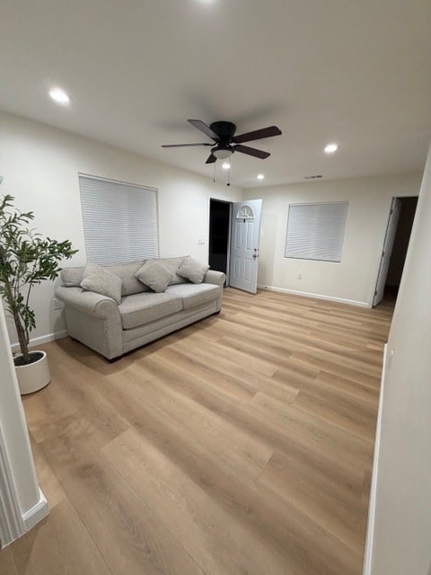 Photo - 823 E Cypress St