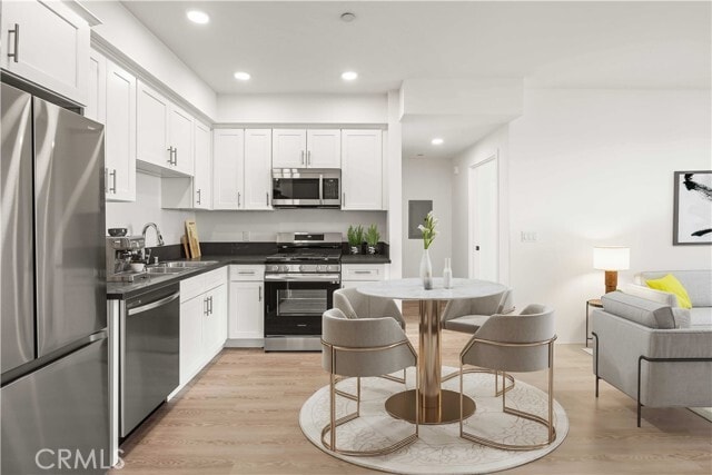 Photo - 11714 Archwood St Unit 207