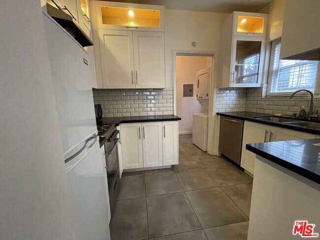 Photo - 111 N Harper Ave