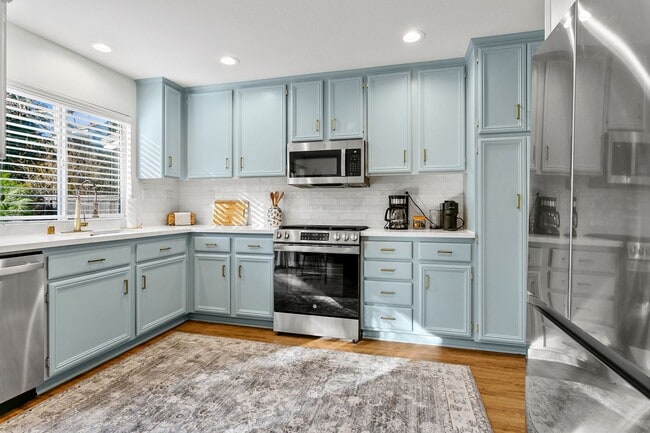 Photo - Stunning Aliso Viejo Pool Home 4 Bedroom