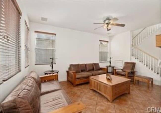 Photo - 27 Via Carisma