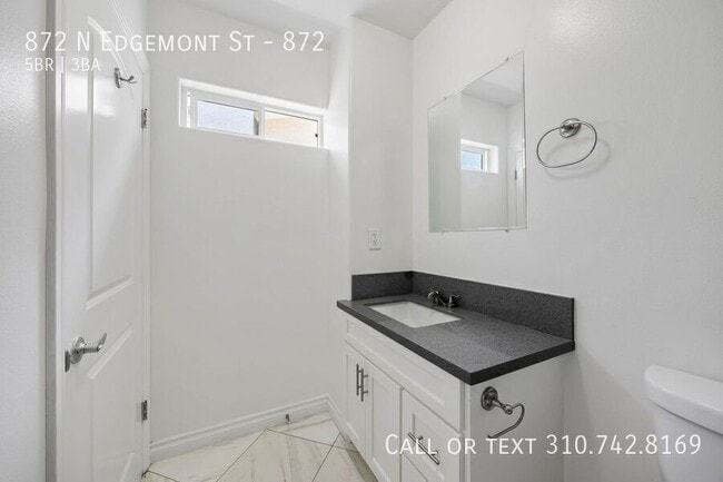 Photo - 872 N Edgemont St Unit 872