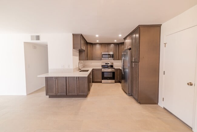 Building Photo - 852 Tamayo Dr Unit 1