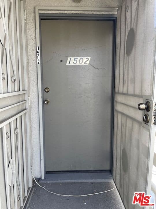 Photo - 1502 N Kenmore Ave