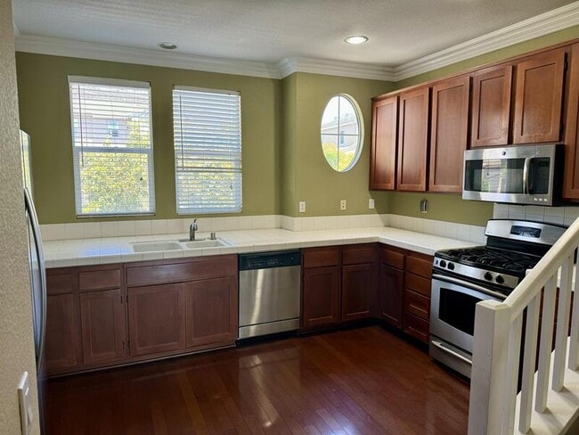 Photo - 1190 Elfin Forest Rd W