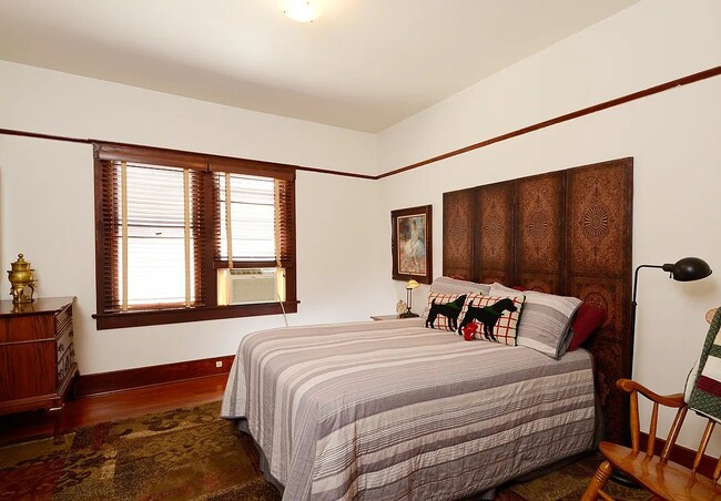 Photo - 711 N Zeyn St