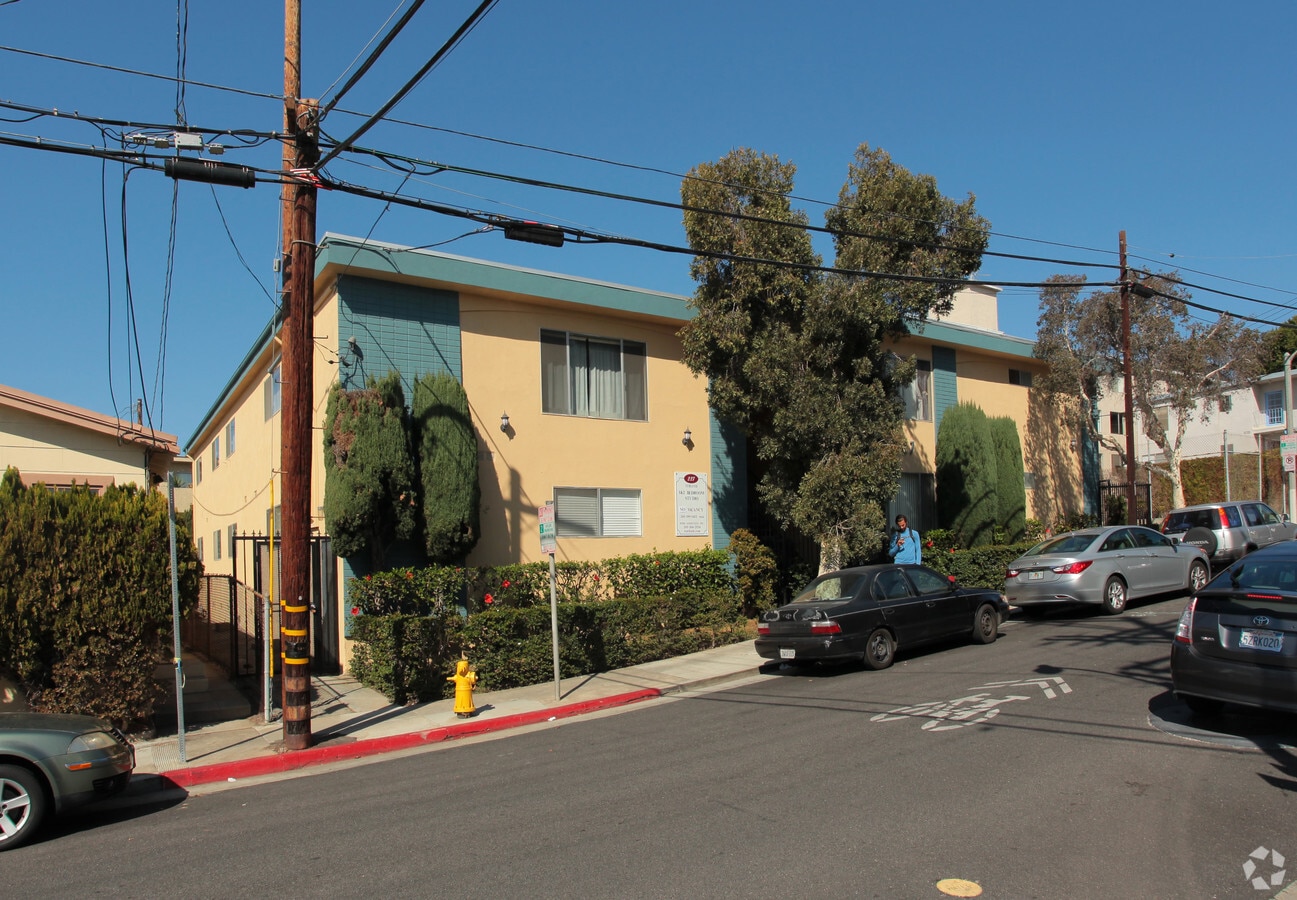 Photo - 227 Strand St