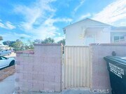 Photo - 637 W Floral Dr House