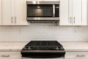 Photo - 16601 Valerio St