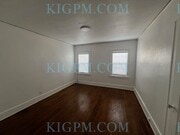 Photo - 2-Bedroom Duplex in Prime Mid-Wilshire Area! Apartment Unit 1