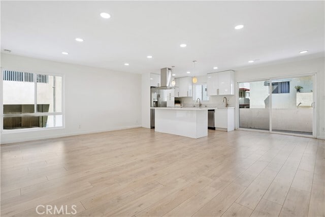 Photo - 5330 Zelzah Ave Unit 7