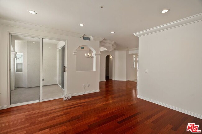 Photo - 11737 Goshen Ave Unit 302