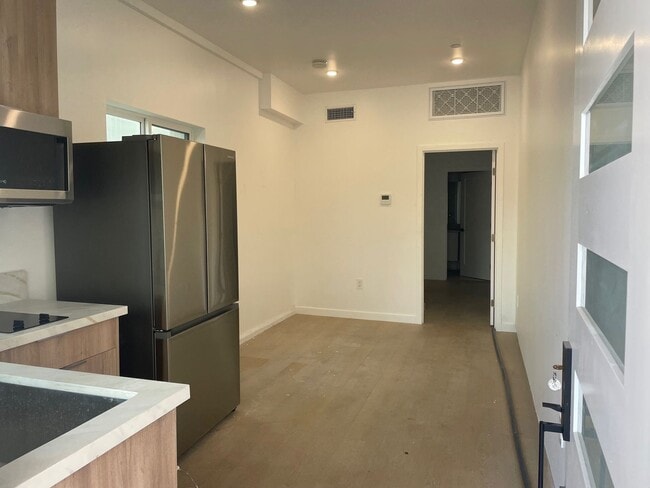 Photo - 1376 Edgecliffe Dr Unit #1376 3/4