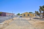 Photo - 15990 Yucca St