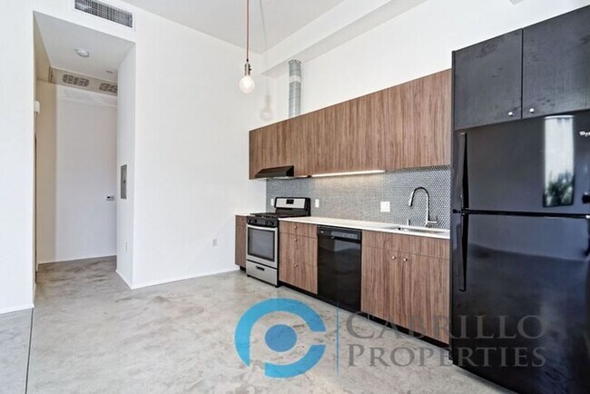 Photo - 2870 Fourth Ave Unit #201