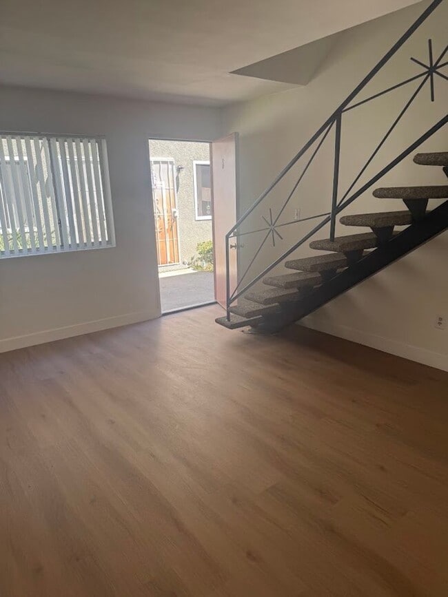 Photo - 2210 W 229th St Unit B