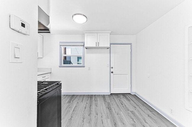 Photo - 727 Olive Ave Unit 02