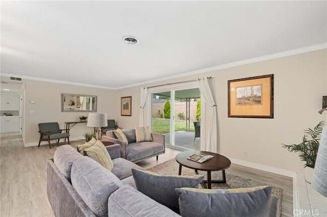 Photo - 6521 Chapman Ave