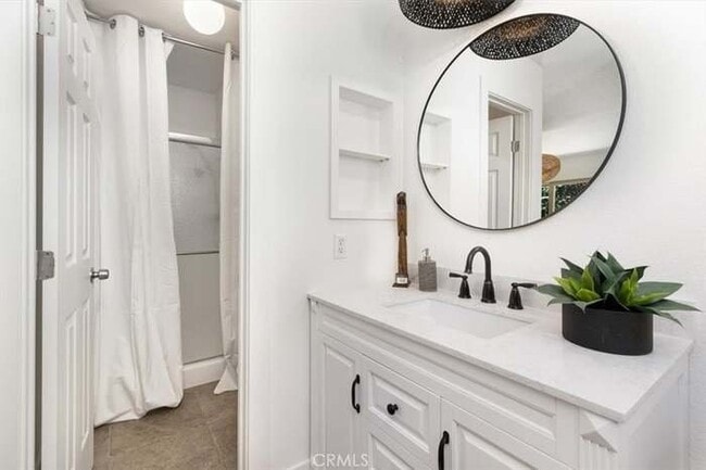 Photo - 1094 Sea Bluff Dr