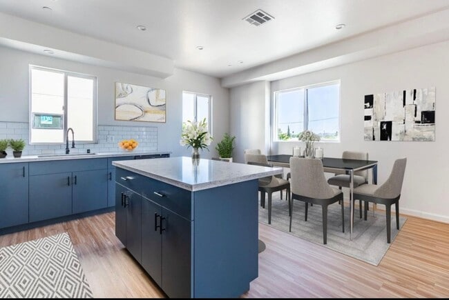 Photo - 4BR 3Ba Modern Townhome in Prime NOHO