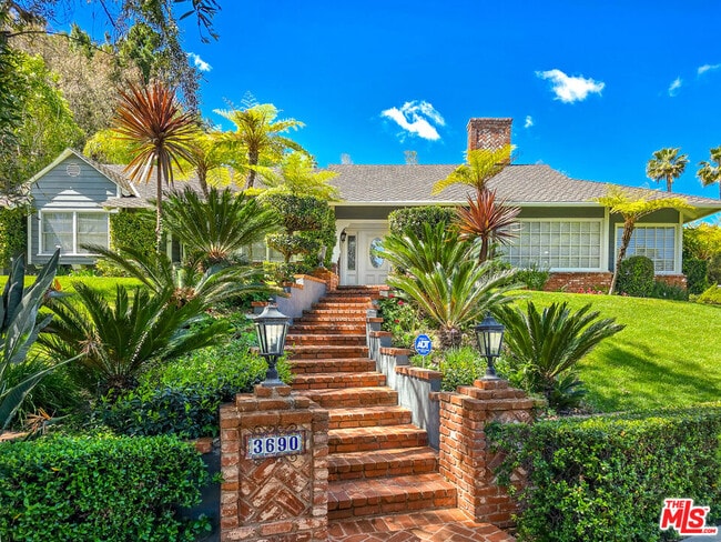 Photo - 3690 Crownridge Dr