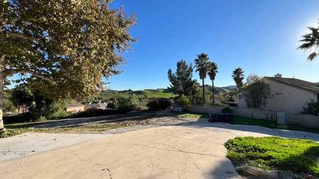 Photo - 2911 Hawk Rd