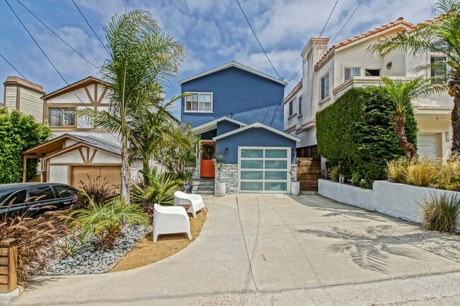 Photo - ENJOY INDOOR/OUTDOOR CALIFORNIA LIVING IN THIS CHARMING & STYLISH, 3BR1.5BA GOLDEN HILLS HOME W/ ...