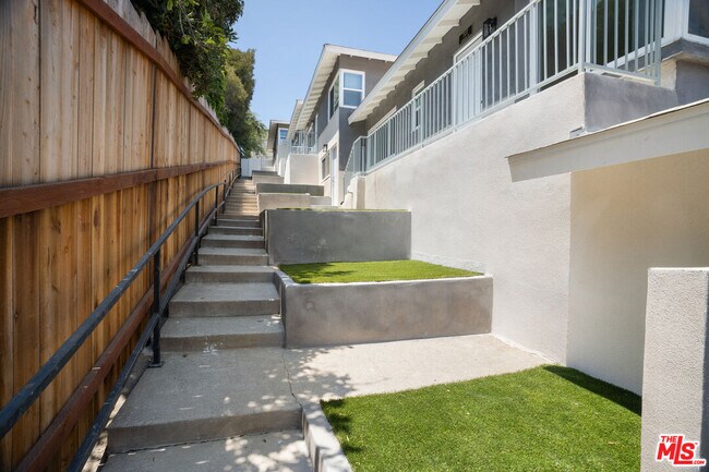 Photo - 7131 Ramsgate Ave