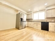 Photo - 931 S Wooster St Unit 4