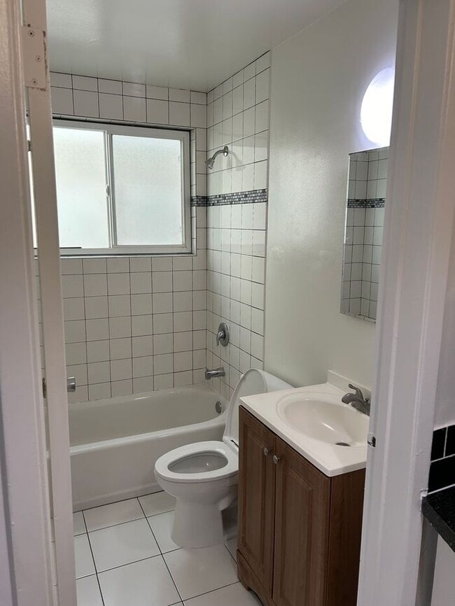 Photo - WONDERFULLY LOCATED DWNSTRS 1BD 1BA STUDIO IN OLD TOWN SEAL BEACH!