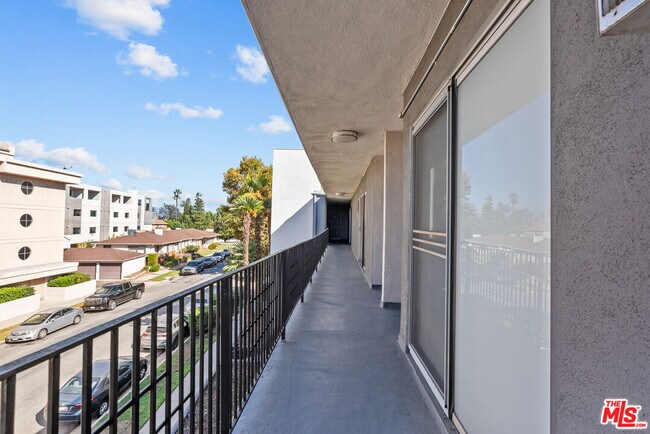 Photo - 15286 Sutton St Unit 207