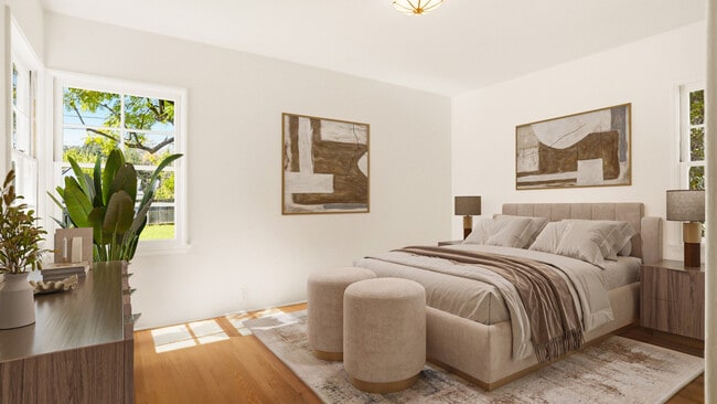 Photo - 1755 Craig Ave