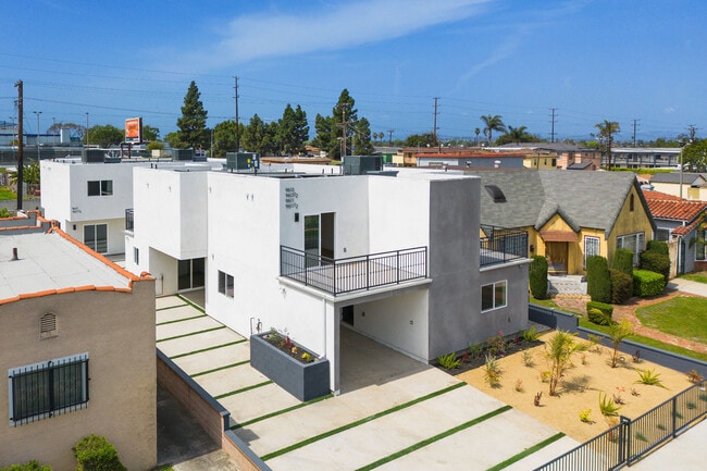 Photo - 9613 S Hobart Blvd Condo Unit 9611.5