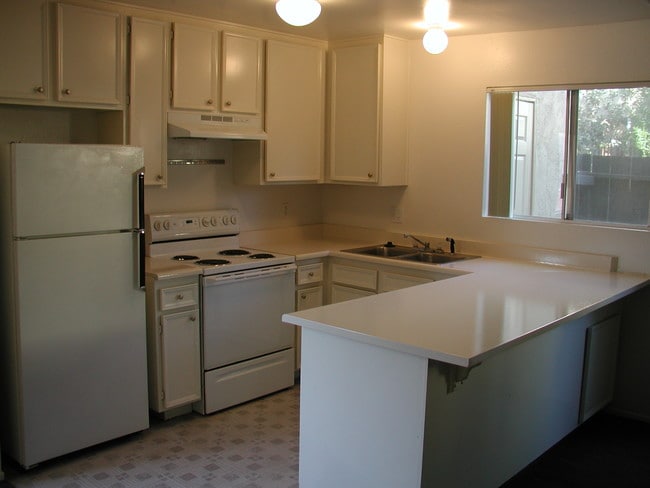 Photo - Mira Monte Apartments